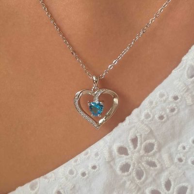 Blauwe Swarovski Hartjes Ketting