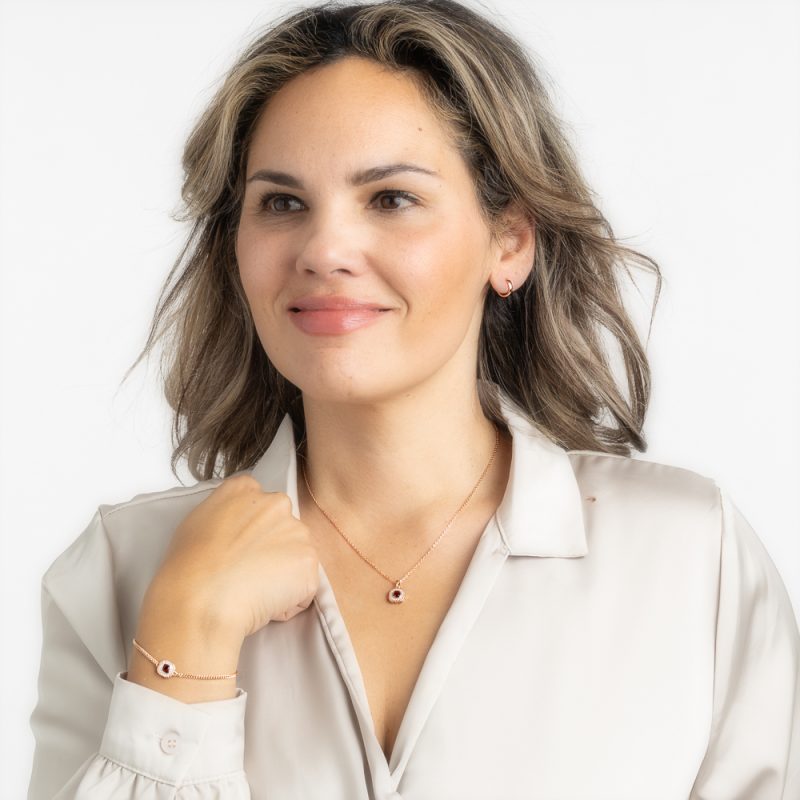 Rosé ketting met rood swarovski hanger Rosé armband met rood Swarovski kristal