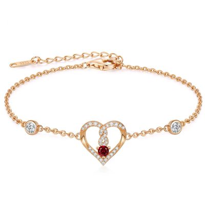 Rosé armband met rood hartje en strass