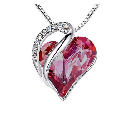 Ketting hartje versierd met roze Swarovski kristal