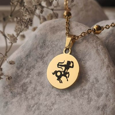 Ketting met Sterrenbeeld Medaillon gegraveerd
