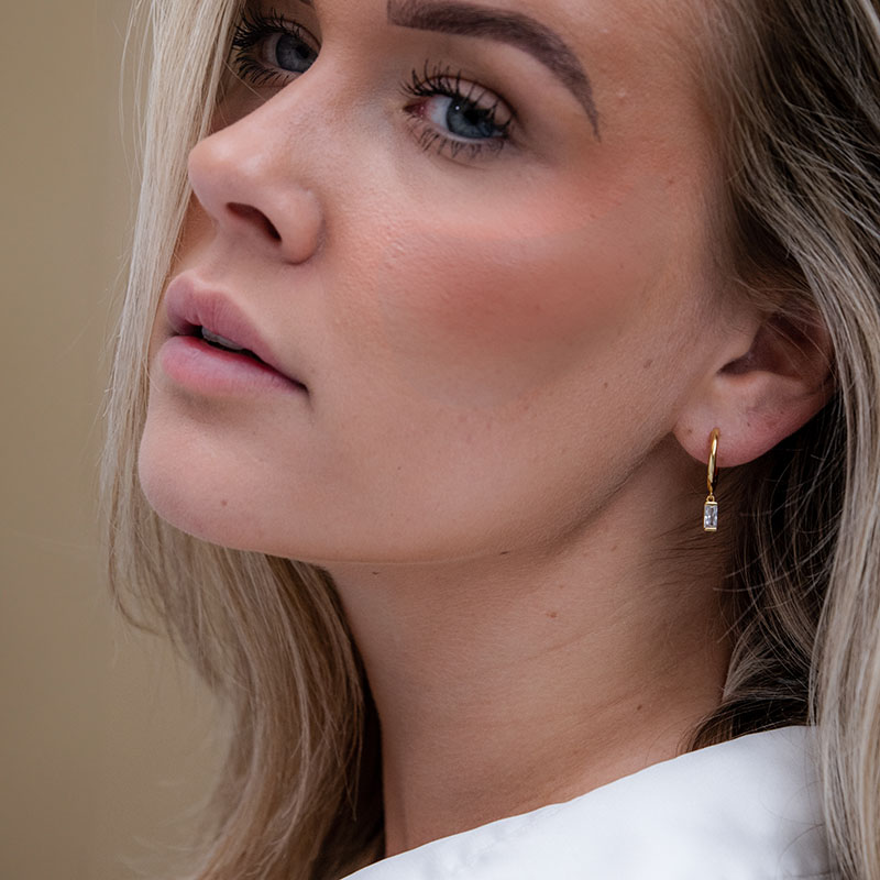 Gold plated oorbellen met Swarovski hangertje